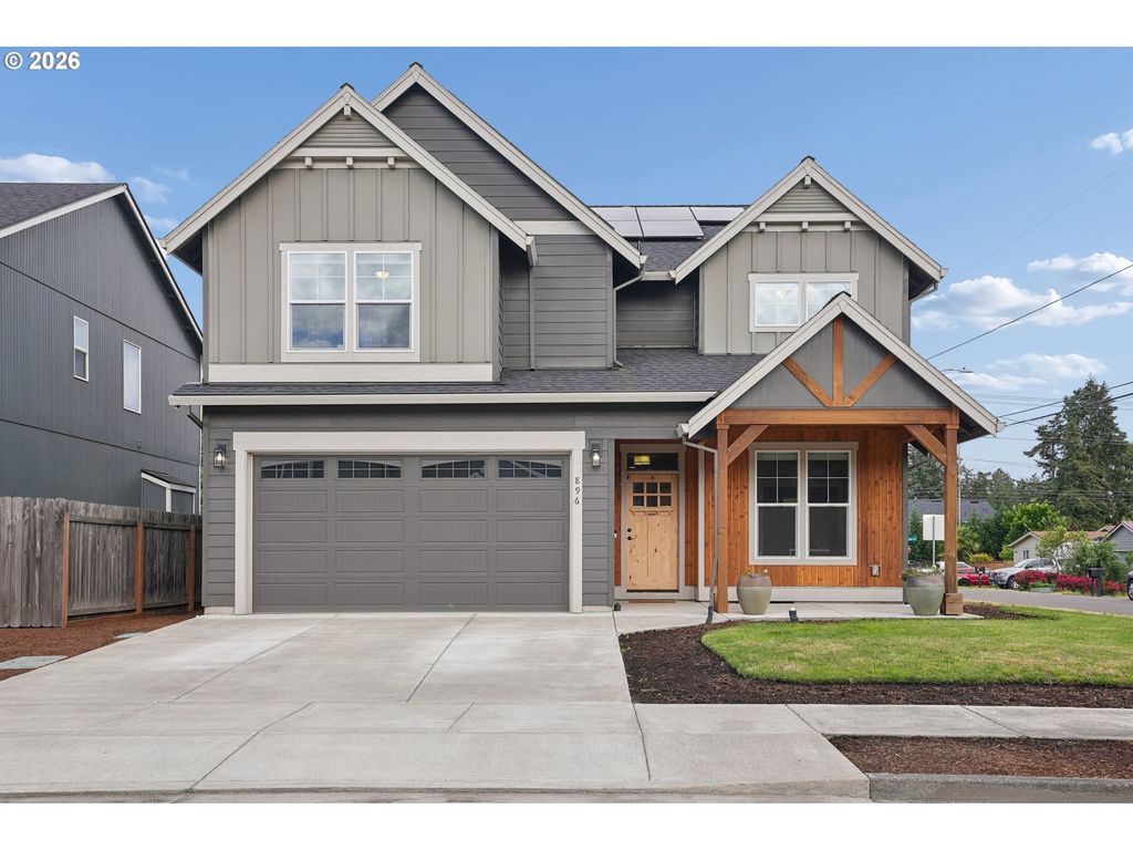 896 Se 43RD Ave, Hillsboro, OR 97123