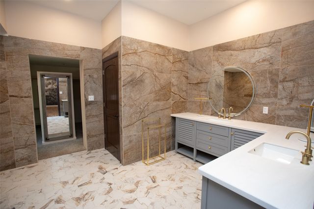 162 Eastledge Drive, Graham, TX 76450