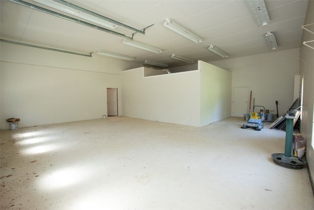162 Eastledge Drive, Graham, TX 76450