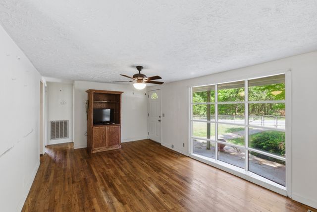 10075 Buckner Ridge Road, Bon Aqua, TN 37025