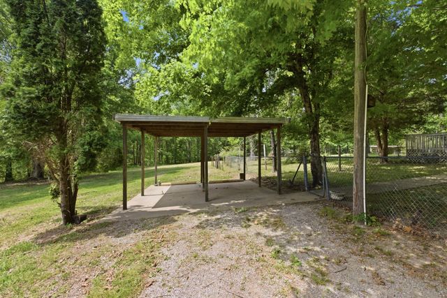 10075 Buckner Ridge Road, Bon Aqua, TN 37025