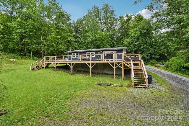 72 Wakulla Drive, Maggie Valley, NC 28751