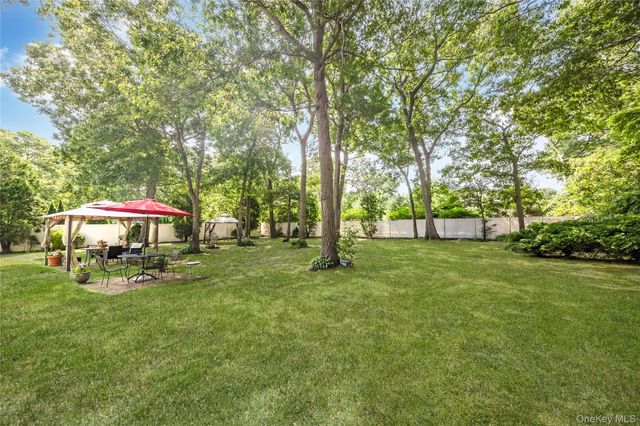 10 Gaetano Lane, Coram, NY 11727