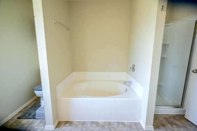 7077 Seton Hall Drive, Fort Worth, TX 76120