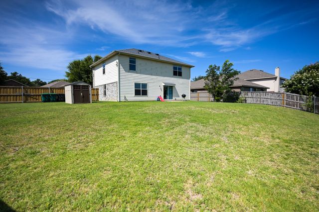 7077 Seton Hall Drive, Fort Worth, TX 76120