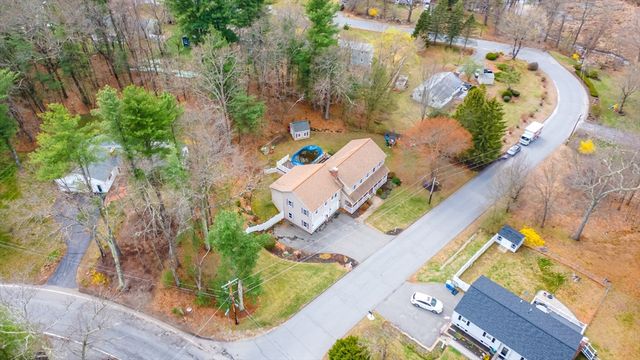 12 Cole Farm Rd, Lancaster, MA 01523