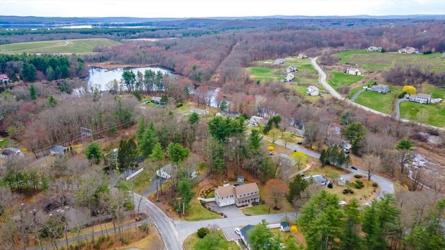 12 Cole Farm Rd, Lancaster, MA 01523