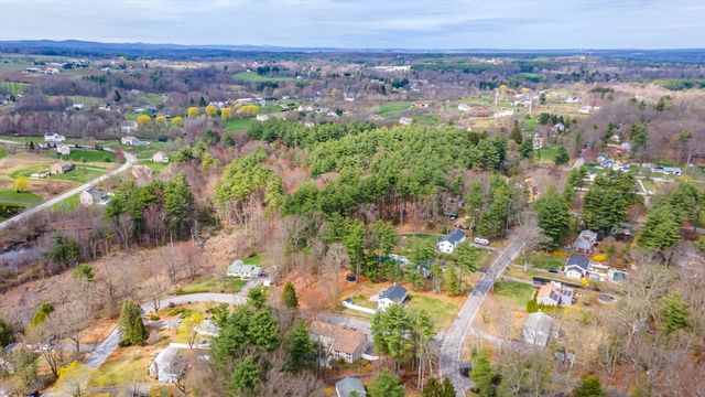 12 Cole Farm Rd, Lancaster, MA 01523
