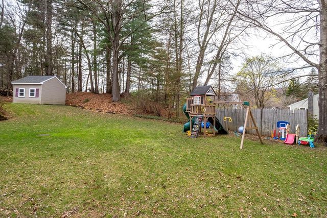 12 Cole Farm Rd, Lancaster, MA 01523