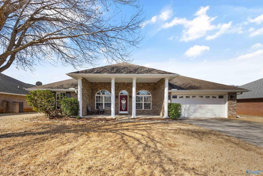 110 Crystal Breeze Drive, Harvest, AL 35749