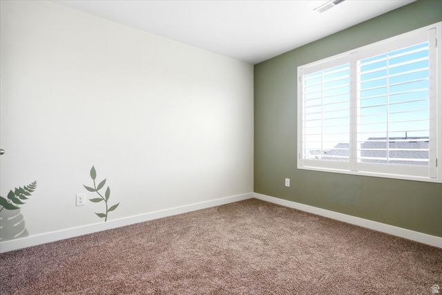 8552 W BOWIE DR, Magna, UT 84044