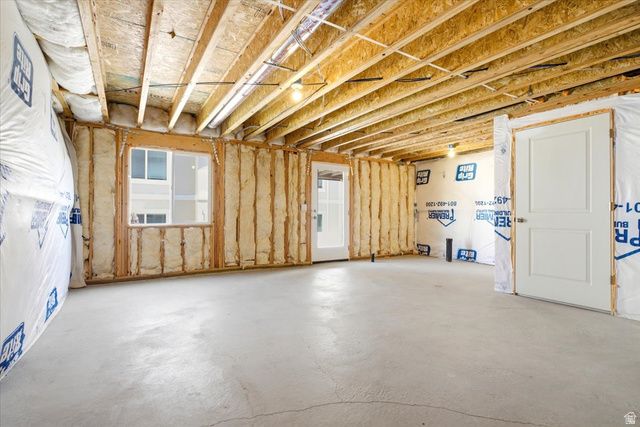 8552 W BOWIE DR, Magna, UT 84044
