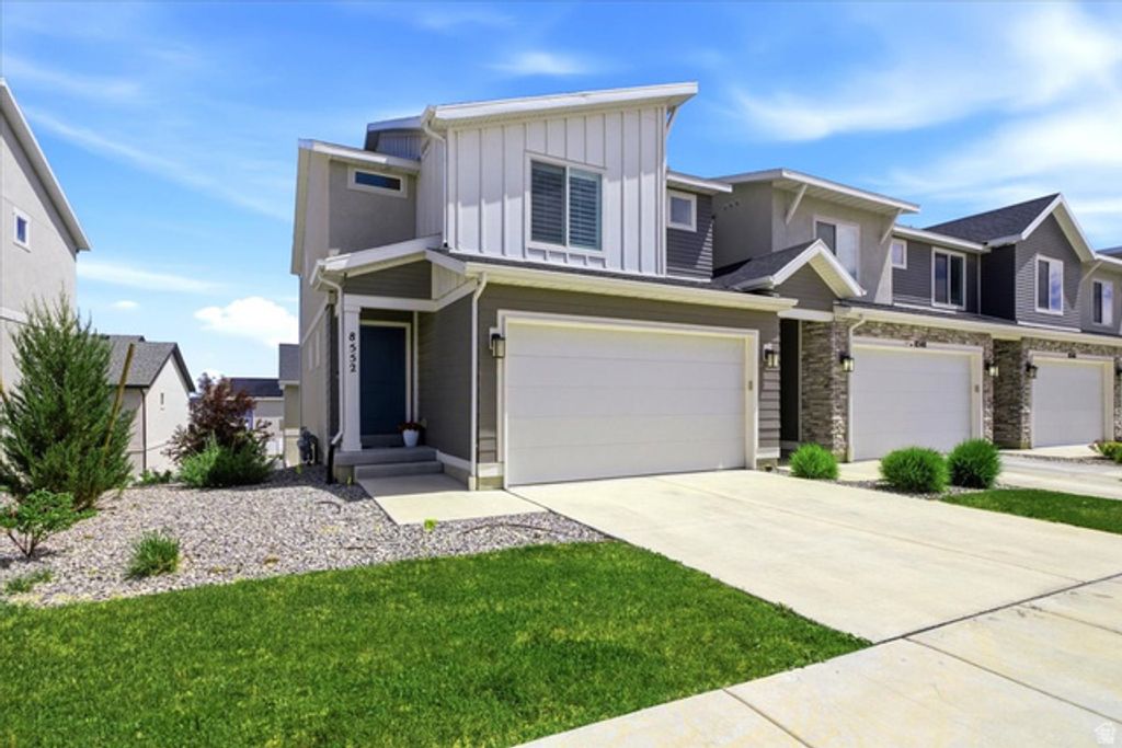 8552 W BOWIE DR, Magna, UT 84044