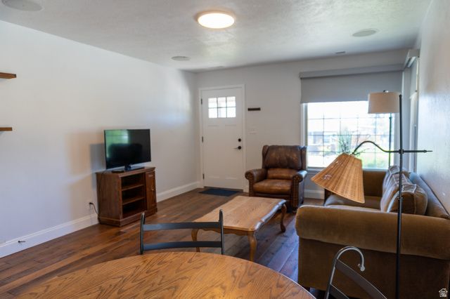 4505 S HOLLADAY CIR, Holladay, UT 84117