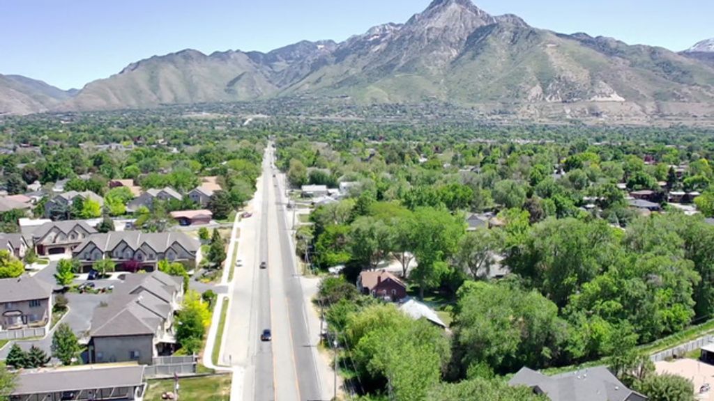 Image 37 of property listing at 4505 S HOLLADAY CIR, Holladay, UT 84117