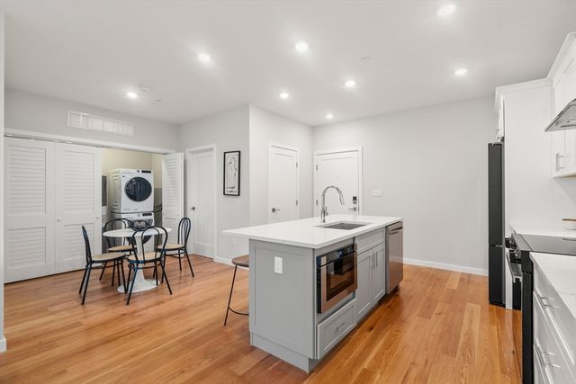 267 Old Colony 503, Boston, MA 02127