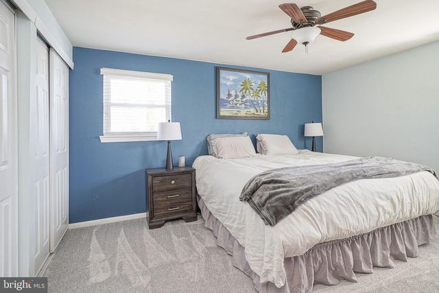 42 JOANS LN, Berlin, NJ 08009