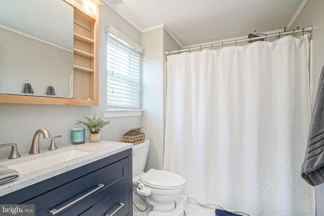 42 JOANS LN, Berlin, NJ 08009