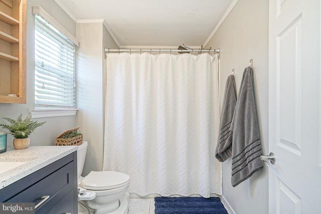 42 JOANS LN, Berlin, NJ 08009