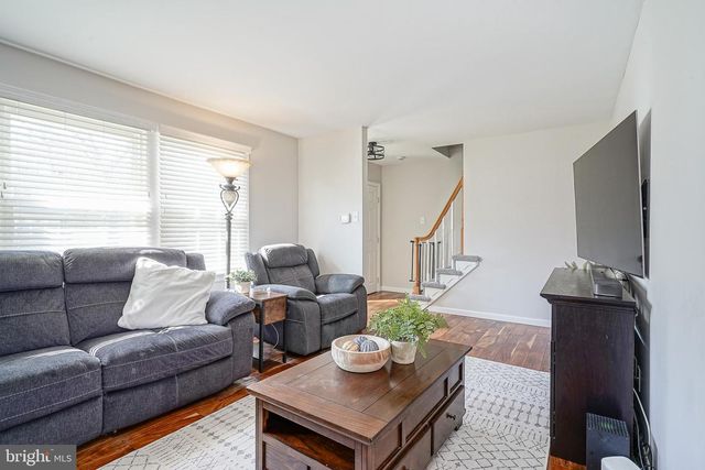 42 JOANS LN, Berlin, NJ 08009