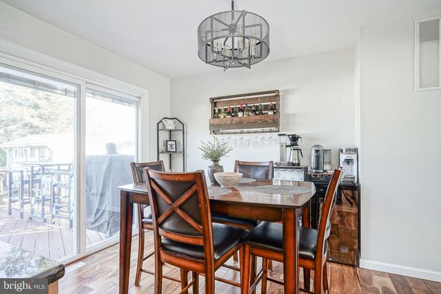 42 JOANS LN, Berlin, NJ 08009