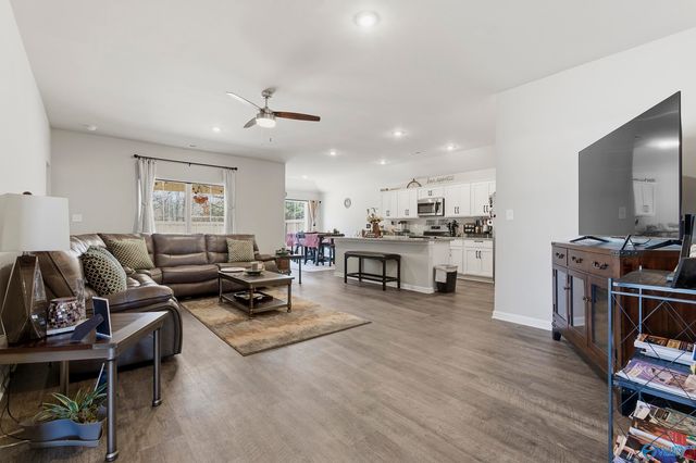 4013 Hudson Court, Decatur, AL 35603