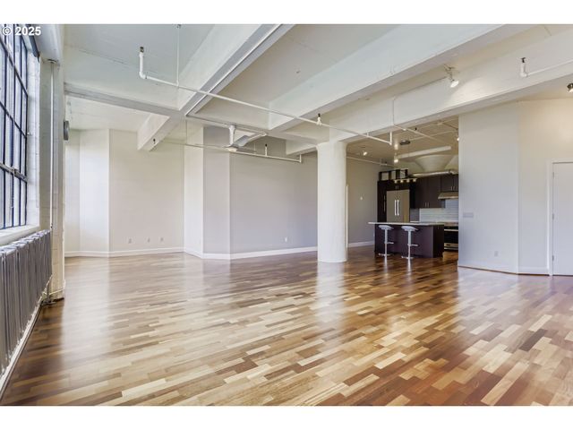 1314 Nw IRVING St 303, Portland, OR 97209