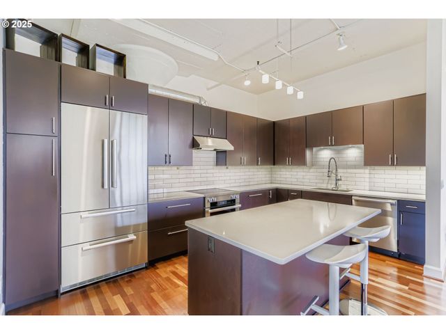 1314 Nw IRVING St 303, Portland, OR 97209