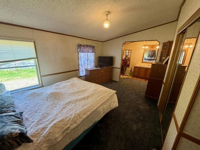 8912 Carpenter Road, Angora, MN 55703