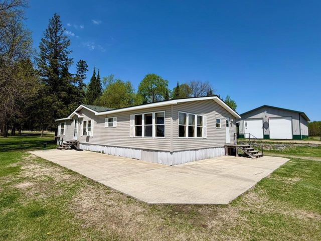 8912 Carpenter Road, Angora, MN 55703