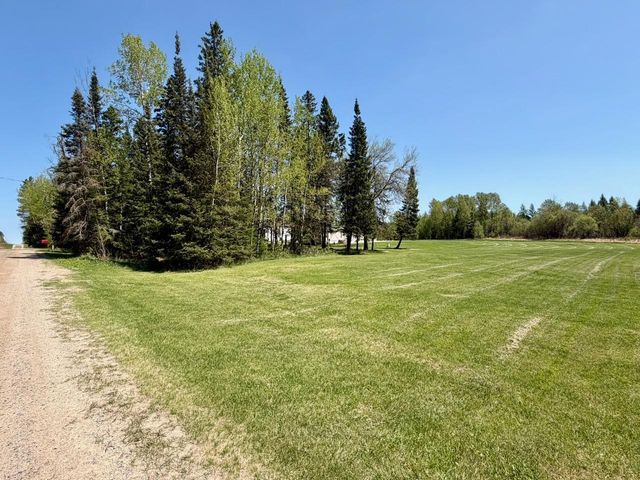 8912 Carpenter Road, Angora, MN 55703