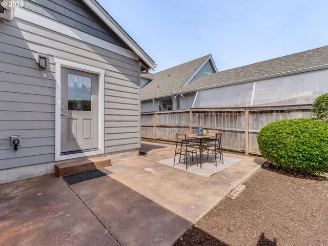 3584 Ne HEMBREE St, Mc Minnville, OR 97128