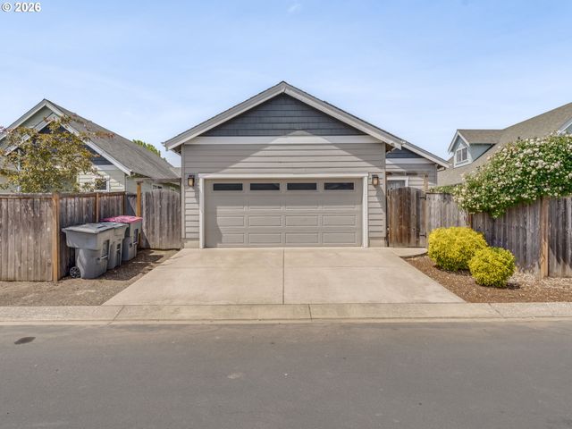 3584 Ne HEMBREE St, Mc Minnville, OR 97128