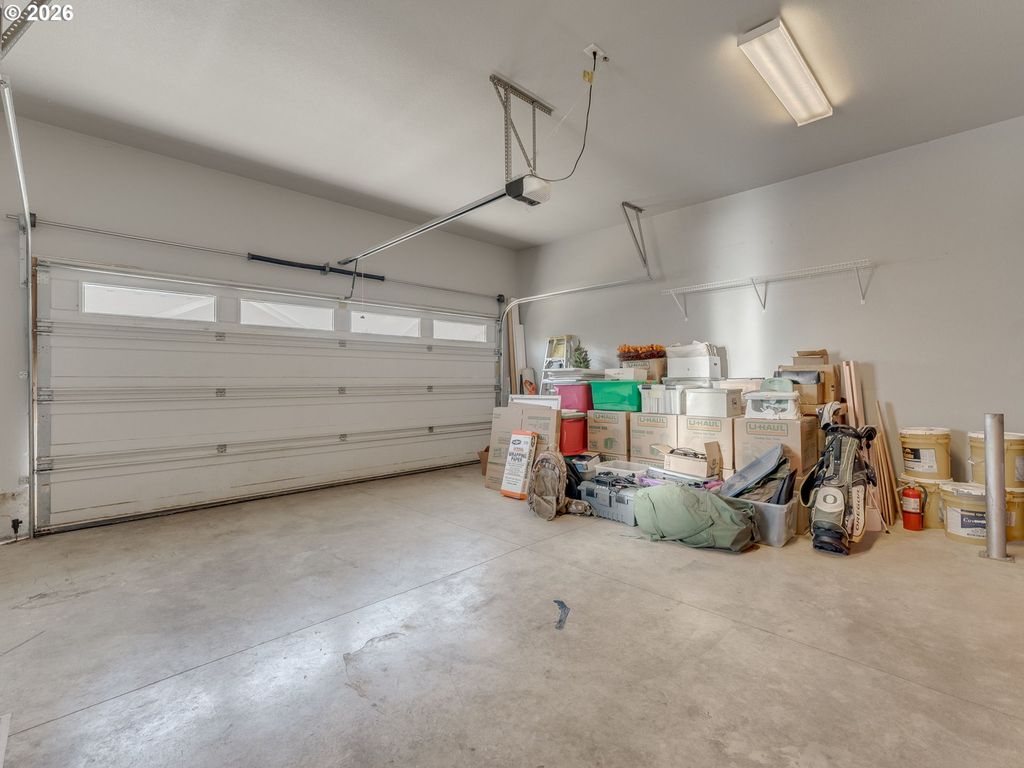 Image 27 of property listing at 3584 Ne HEMBREE St, Mc Minnville, OR 97128