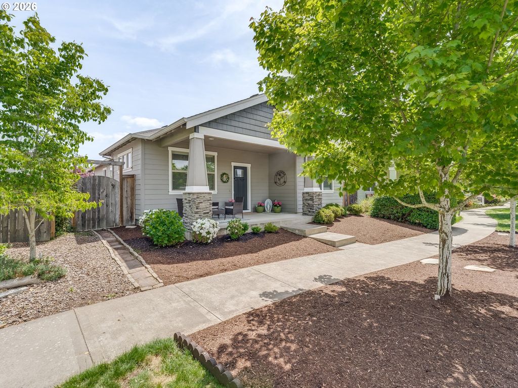 Image 3 of property listing at 3584 Ne HEMBREE St, Mc Minnville, OR 97128