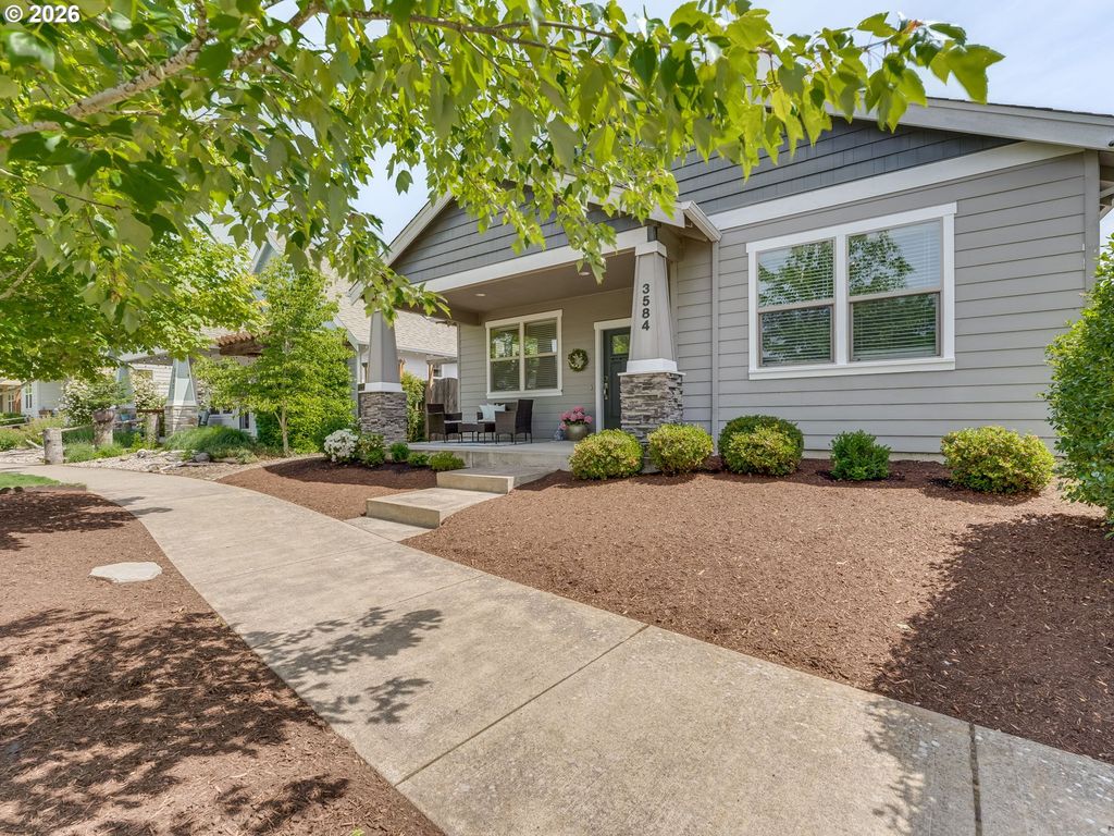 Image 4 of property listing at 3584 Ne HEMBREE St, Mc Minnville, OR 97128
