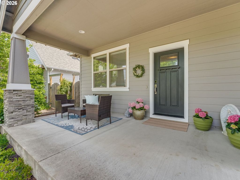 Image 5 of property listing at 3584 Ne HEMBREE St, Mc Minnville, OR 97128
