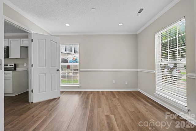 8401 Redstone View Drive, Charlotte, NC 28269