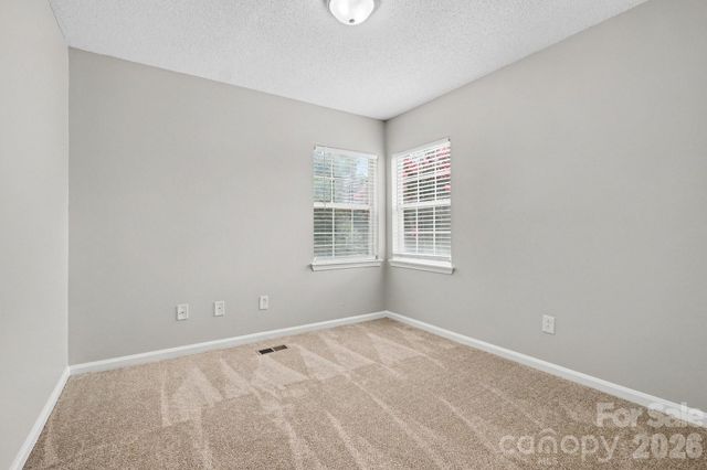 8401 Redstone View Drive, Charlotte, NC 28269
