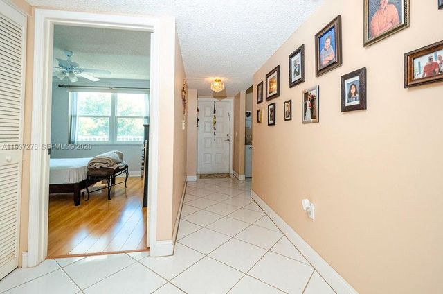 2601 N Nob Hill Road 402, Sunrise, FL 33322