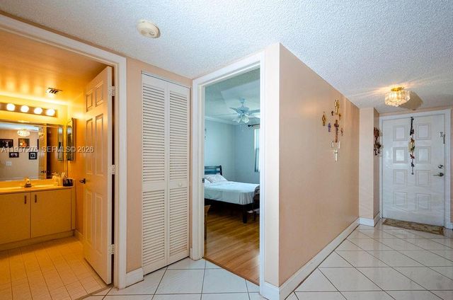 2601 N Nob Hill Road 402, Sunrise, FL 33322
