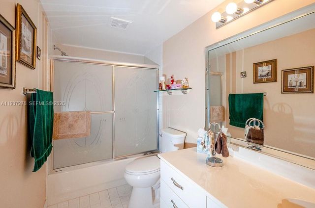 2601 N Nob Hill Road 402, Sunrise, FL 33322