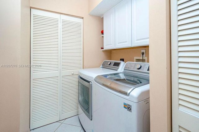 2601 N Nob Hill Road 402, Sunrise, FL 33322