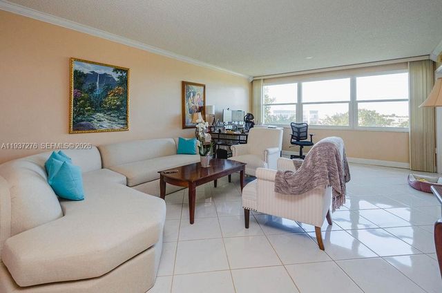 2601 N Nob Hill Road 402, Sunrise, FL 33322