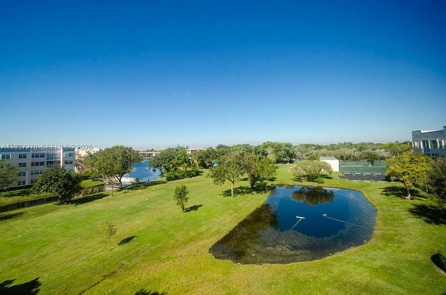 2601 N Nob Hill Road 402, Sunrise, FL 33322