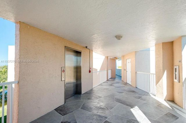 2601 N Nob Hill Road 402, Sunrise, FL 33322