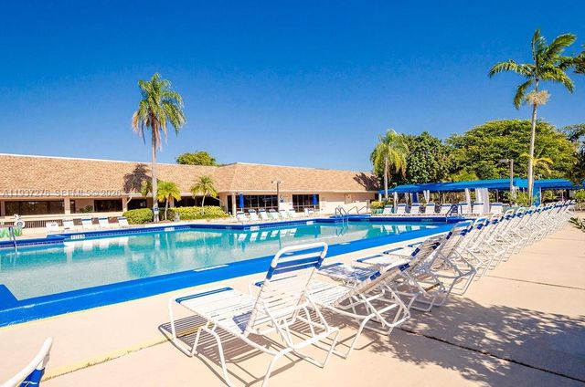 2601 N Nob Hill Road 402, Sunrise, FL 33322