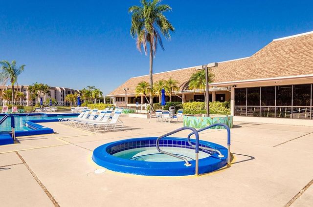 2601 N Nob Hill Road 402, Sunrise, FL 33322