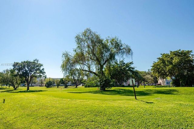 2601 N Nob Hill Road 402, Sunrise, FL 33322