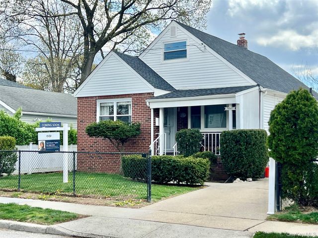1445 Rosser Avenue, Elmont, NY 11003
